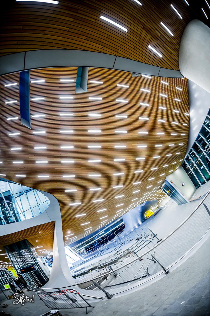 Arnhem Centraal Station, NS, Canon EOS 5DSr Sigma 15mm fisheye lens