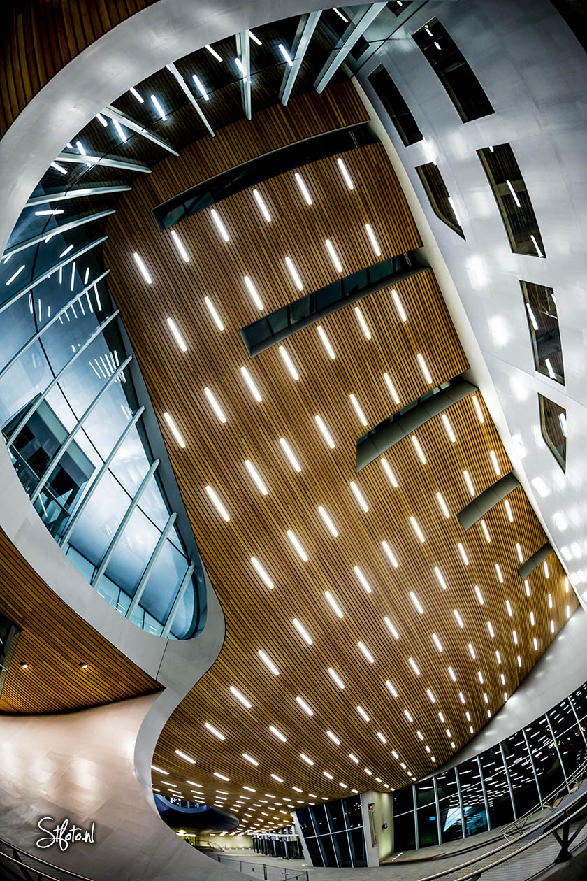 Arnhem Centraal Station, NS, Canon EOS 5DSr Sigma 15mm fisheye lens